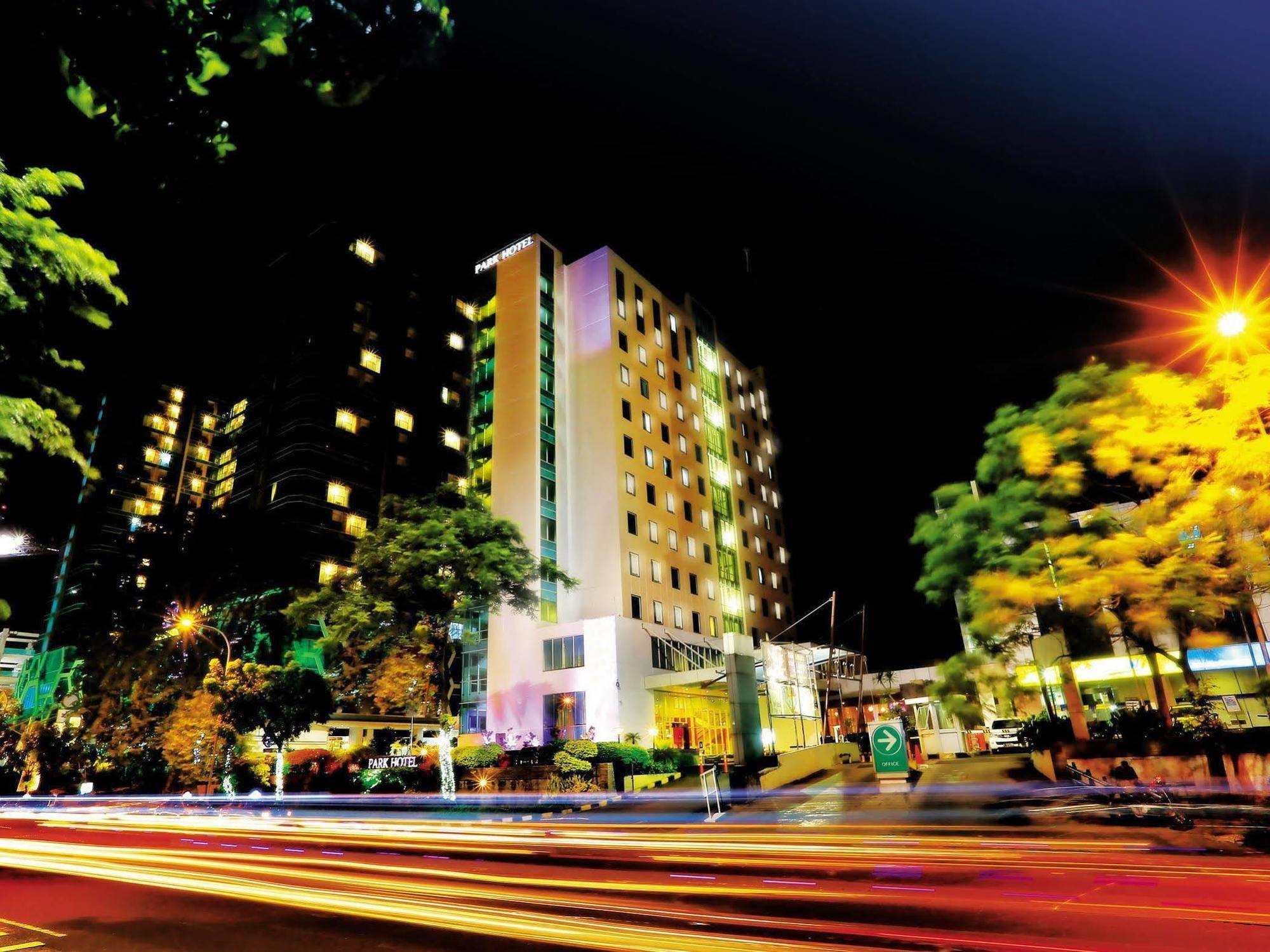 Park Hotel Cawang Dżakarta Zewnętrze zdjęcie