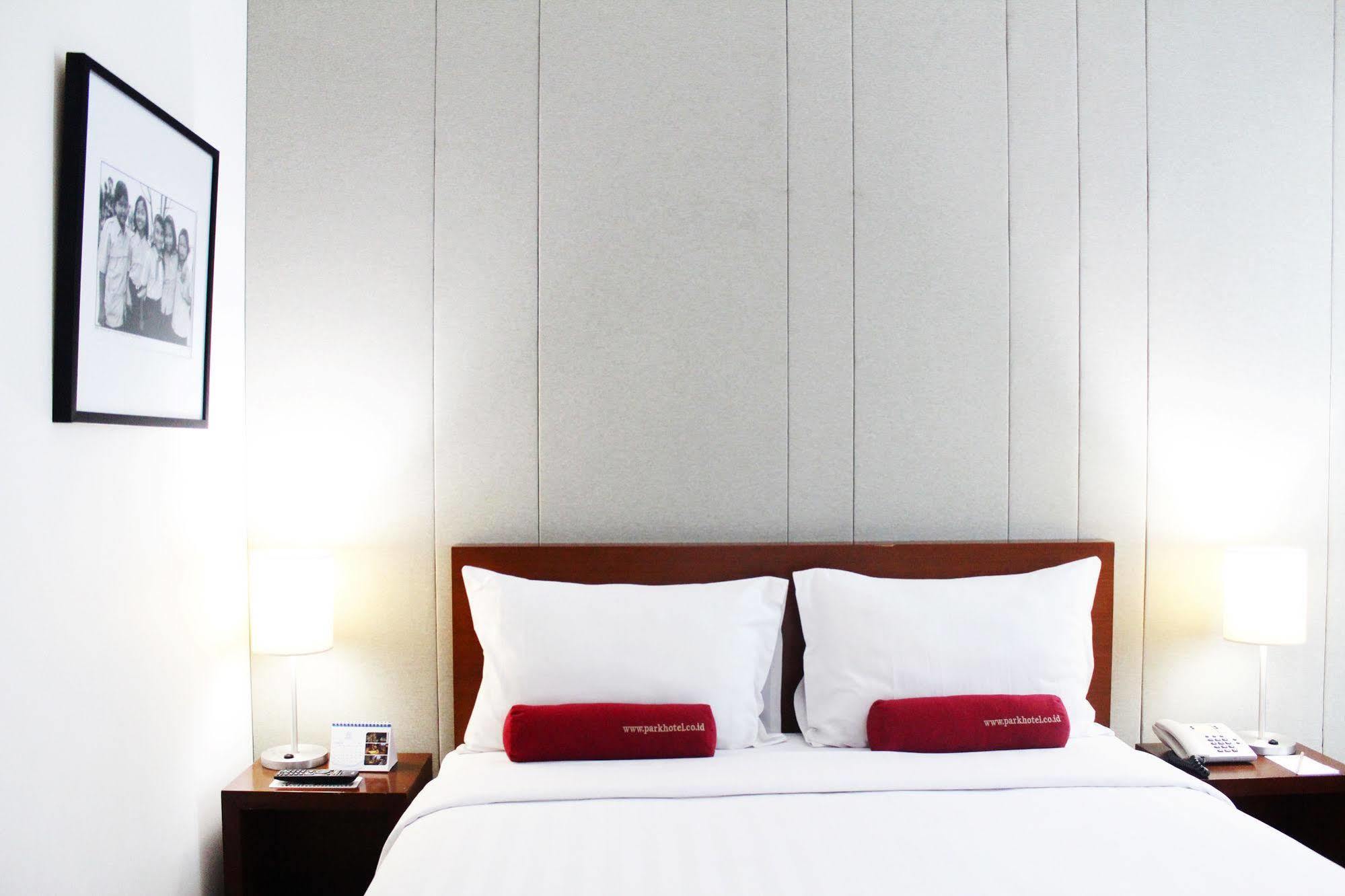 Park Hotel Cawang Dżakarta Zewnętrze zdjęcie